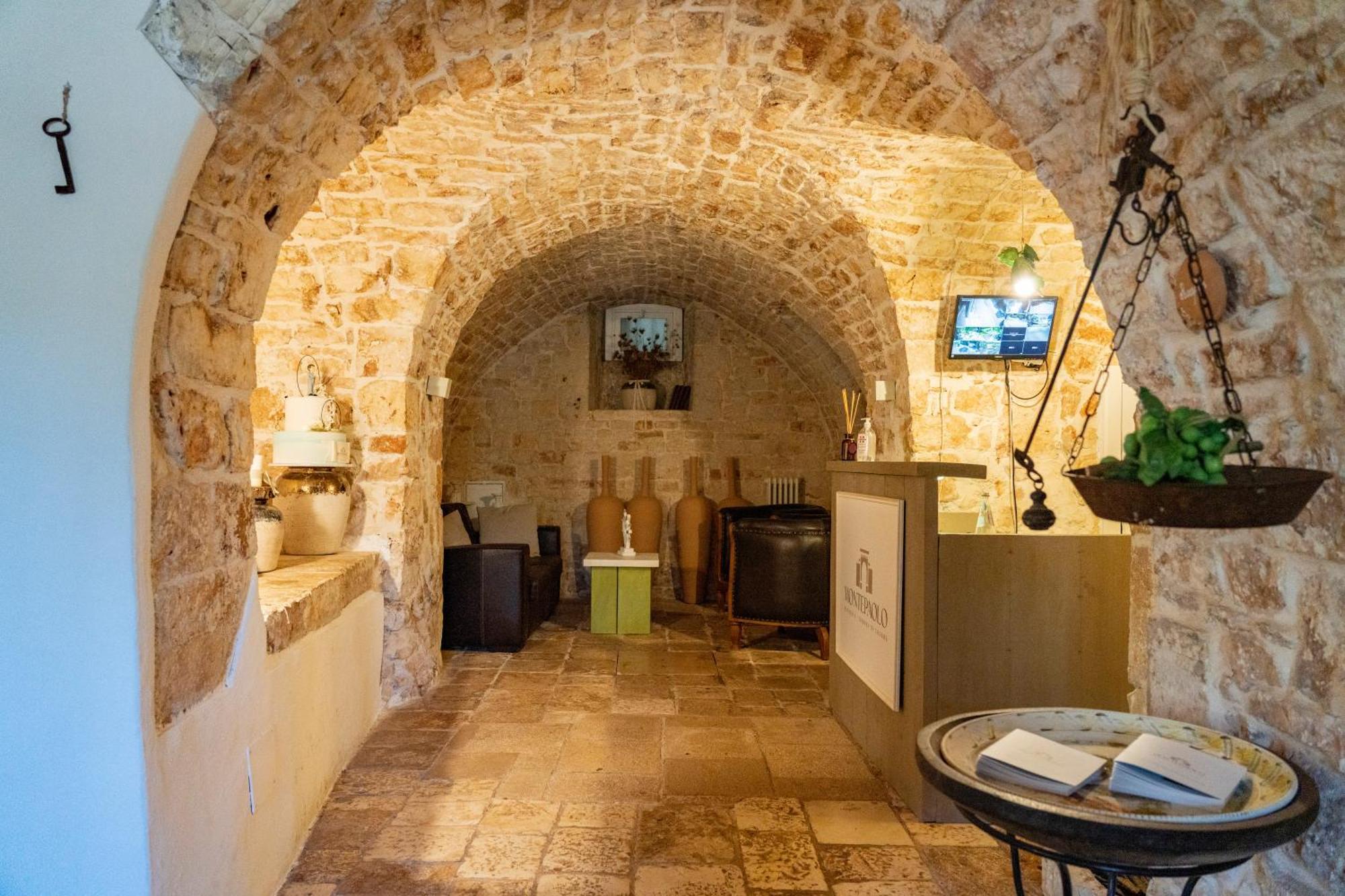 Masseria Montepaolo Dimora Di Charme Конверсано Екстер'єр фото
